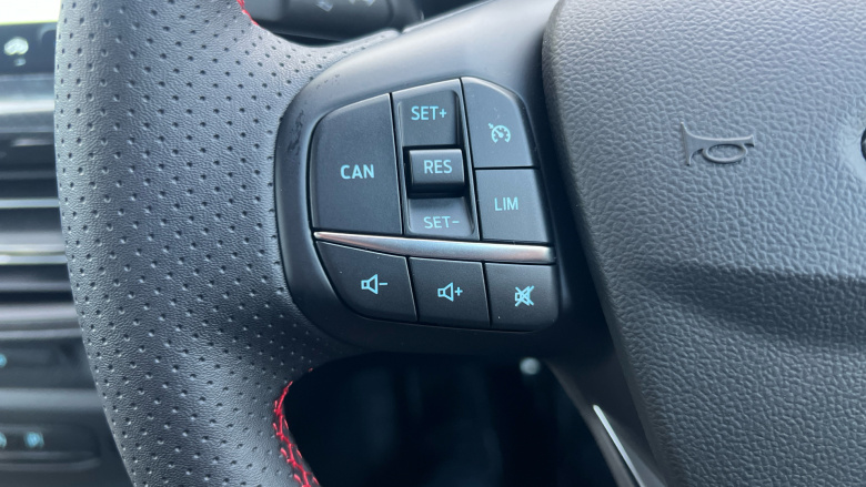 Ford Focus 1.0 EcoBoost Hybrid mHEV 155 ST-Line 5dr Auto Petrol Estate